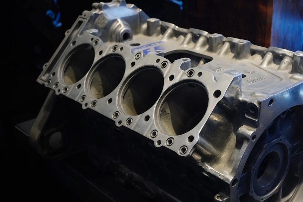 Engine and studs application reference